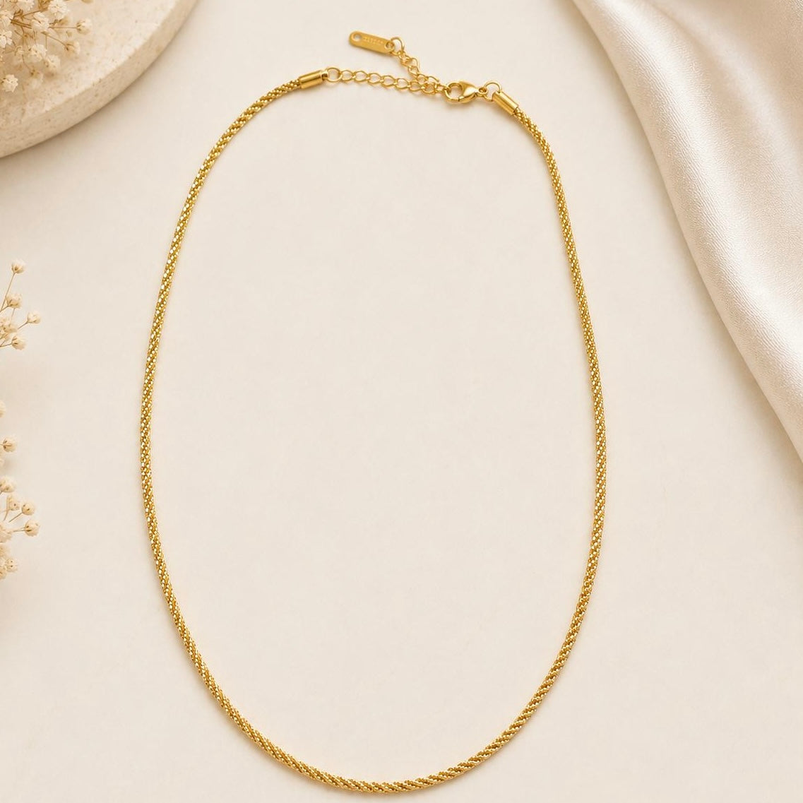 Fila Necklace