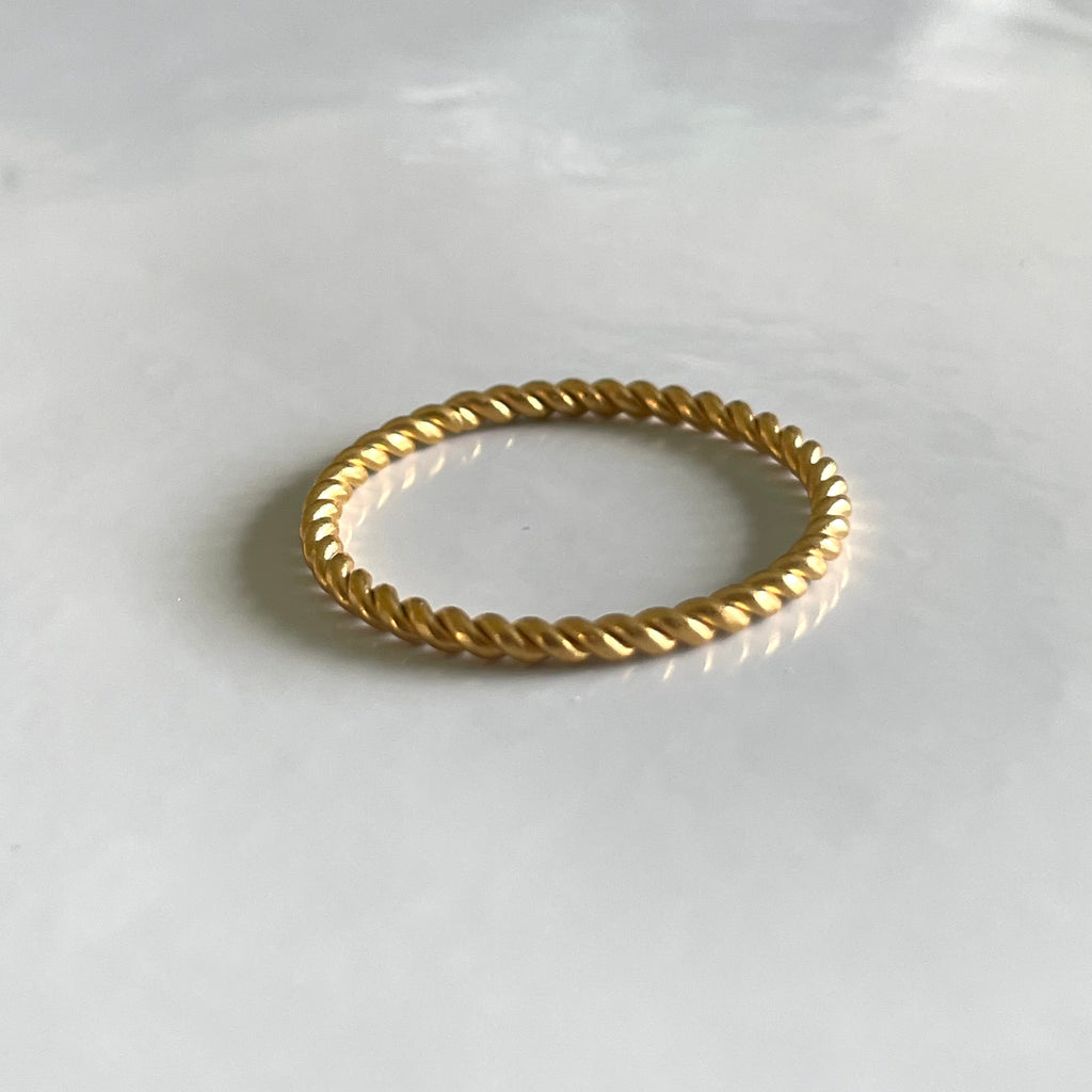 Funis Aureus Ring