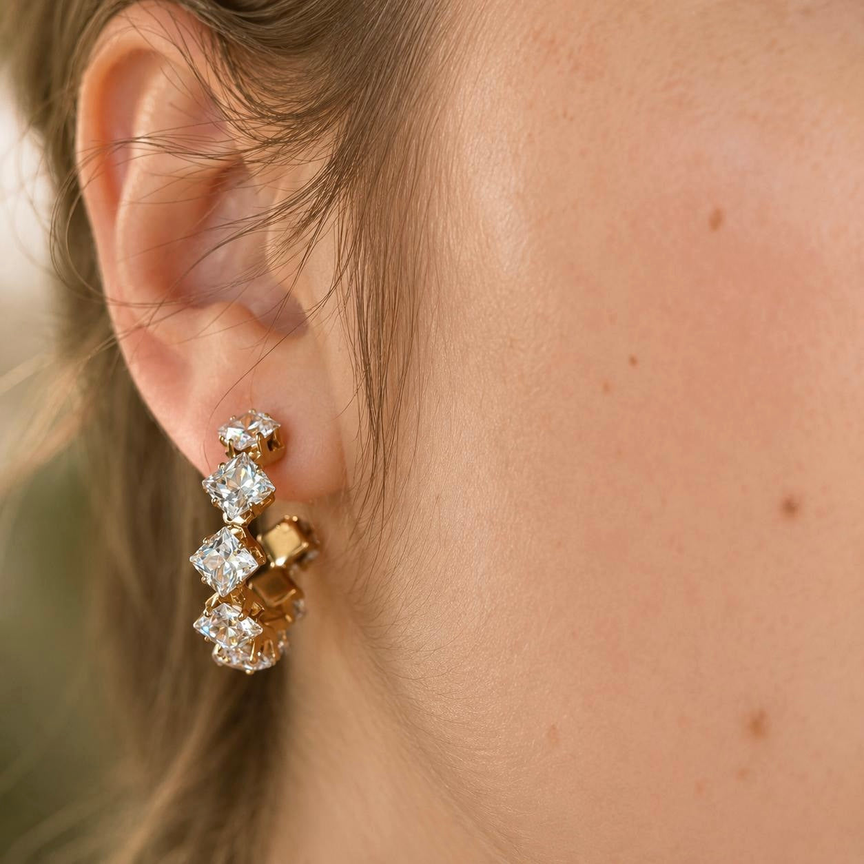 Opus Aurea Hoops